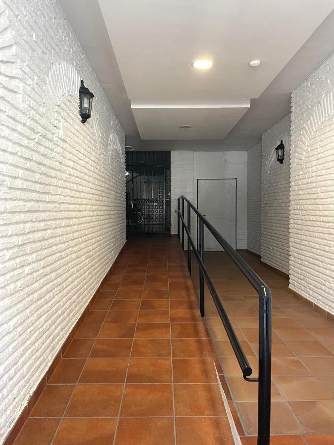 Selva La Bella. En El Corazon De Triana Apartment Sevilla Exterior foto